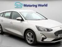 Begagnad Ford Focus Zetec 120 HK (88 kW) 2021 Silver Kombi