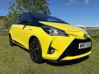 Używany Toyota Yaris Hybrid Edition 2017 Żółty Hatchback