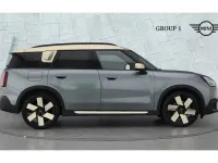 Używany Mini Countryman Exclusive 218 KM (160 kW) 2024 Zielony SUV