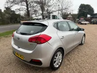 Used Kia Ceed 128 HP (94 kW) 2013 Silver Hatchback