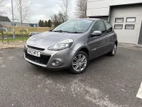 Usado Renault Clio IV Dynamique 75 HP (55 kW) 2012 Cinzento Citadino