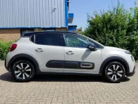 Used Citroën C3 PureTech 82 HP (60 kW) 2023 Beige Hatchback