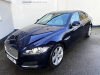 Used Jaguar XF Portfolio 180 HP (132 kW) 2017 Blue Sedan