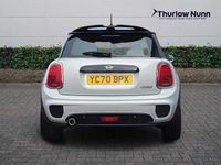 Begagnad Mini Cooper Hatch 136 HK (100 kW) 2020 Silver Halvkombi