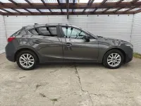 Usado Mazda 3 121 HP (88 kW) 2018 Cinzento Citadino