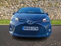 Used Toyota Yaris 99 HP (72 kW) 2016 Grey Hatchback