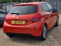 Used Peugeot 208 Allure 82 HP (60 kW) 2017 Orange Hatchback