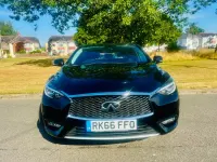 Used Infiniti Q30 Business Executive 107 HP (78 kW) 2016 Black Hatchback