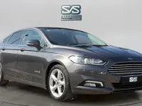 Usado Ford Mondeo Titanium 190 HP (139 kW) 2018 Cinzento Sedan