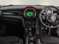 Used Mini Cooper Hatch 134 HP (98 kW) 2018 Orange Hatchback