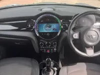 Używany Mini Cooper Classic 134 KM (98 kW) 2023 Srebrny Hatchback
