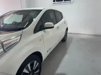 Used Nissan Leaf Tekna 80 kW (109 HP) 2014 White Hatchback