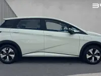 New BYD Dolphin Active 69 kW (95 HP) 2026 White Hatchback