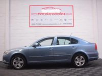 Używany Skoda Octavia Elegance 105 KM (77 kW) 2011 Szary Hatchback
