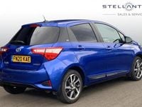 Used Toyota Yaris Hybrid 99 HP (72 kW) 2020 Blue