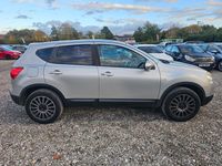 Used Nissan Qashqai Tekna 114 HP (83 kW) 2007 Silver SUV
