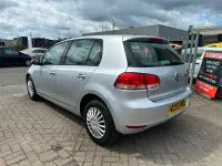 Usado VW Golf VI S 105 HP (77 kW) 2010 Prateado Citadino