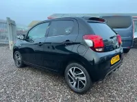 Begagnad Peugeot 108 Collection 2021 Svart Halvkombi