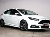 Used Ford Focus ST 185 HP (136 kW) 2018 White Hatchback