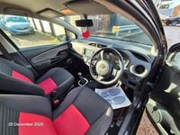 Used Toyota Yaris Sport 99 HP (72 kW) 2014 Black Hatchback