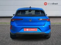 Used Vauxhall Astra Design Edition 130 HP (95 kW) 2023 Blue Hatchback