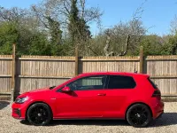 Used VW Golf VII GTD 184 HP (135 kW) 2017 Red Hatchback