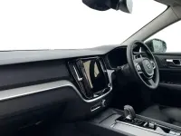 Begagnad Volvo V60 Plus 2025 Grå Kombi