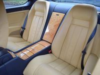 Begagnad Bentley Continental 2005 Silver Sportkupé