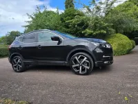 Used Nissan Qashqai Tekna 2017 Black SUV