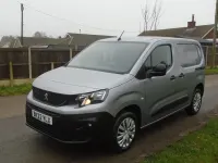 Used Peugeot Partner 100 HP (73 kW) 2022 Grey MPV