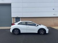 Used Honda Civic SE 2013 White Hatchback