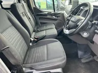Używany Ford Transit Custom Limited 130 KM (95 kW) 2021 Srebrny Kombi