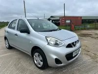 Begagnad Nissan Micra Visia 2015 Silver Halvkombi