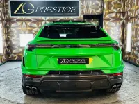 Used Lamborghini Urus 666 HP (489 kW) 2024 Green SUV