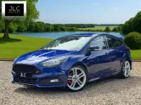 Begagnad Ford Focus ST 185 HK (136 kW) 2016 Blå Halvkombi