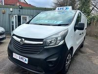 Second-hand Vauxhall Vivaro 2014 Alb Monovolum