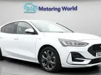 Used Ford Focus ST-Line 125 HP (91 kW) 2023 White Hatchback