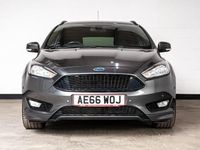 Used Ford Focus ST-Line 125 HP (91 kW) 2016 Grey Estate