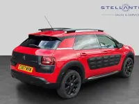 Used Citroën C4 Cactus Flair 81 HP (59 kW) 2017 Red Hatchback