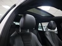 Begagnad Mercedes E220 AMG line 2018 Vit Kombi