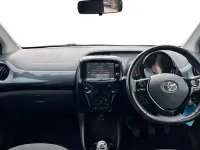 Gebraucht Toyota Aygo x-press 69 PS (50 kW) 2017 Grau Kleinwagen