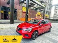 Used Renault Clio Iconic 90 HP (66 kW) 2022 Red Hatchback