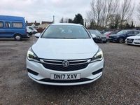 Used Vauxhall Astra Design Edition 2017 White Estate