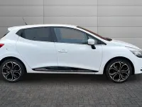 Used Renault Clio Iconic 90 HP (66 kW) 2019 White Hatchback