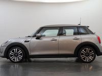 Usado Mini Cooper Exclusive 134 CV (98 kW) 2022 Plateado Utilitario