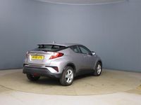 Used Toyota C-HR 122 HP (89 kW) 2018 Silver SUV