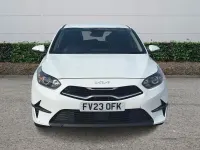 Used Kia Ceed 2023 White Hatchback