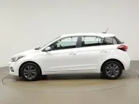 Used Hyundai i20 SE 84 HP (61 kW) 2018 White Hatchback