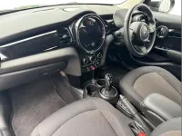 Used Mini Cooper Classic 134 HP (98 kW) 2023 Green Hatchback