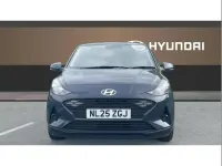 Używany Hyundai i10 Advanced 63 KM (46 kW) 2025 Szary Hatchback